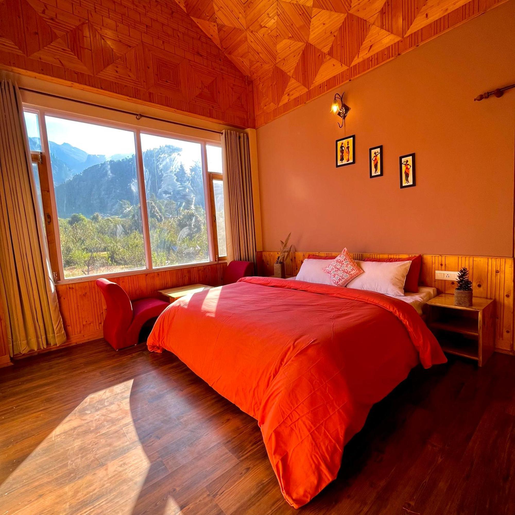 Fluestern Hostel And Cafe Nagar  Ngoại thất bức ảnh